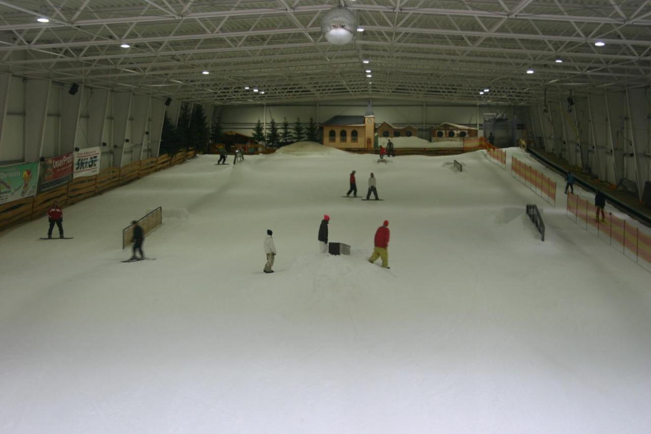 فيلا Horlitzفي Ferienhauser An Der Skihalle Snowtropolis المظهر الخارجي الصورة